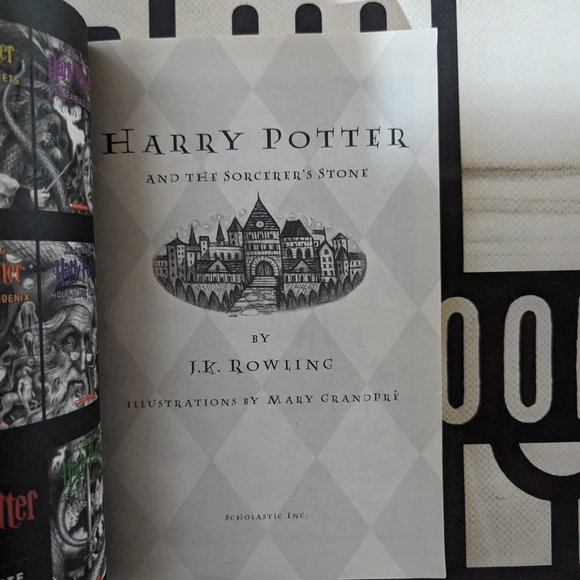 Harry Potter and the Sorcerer's Stone 2018 Paperback by J.K. Rowling - Picture 4 of 5